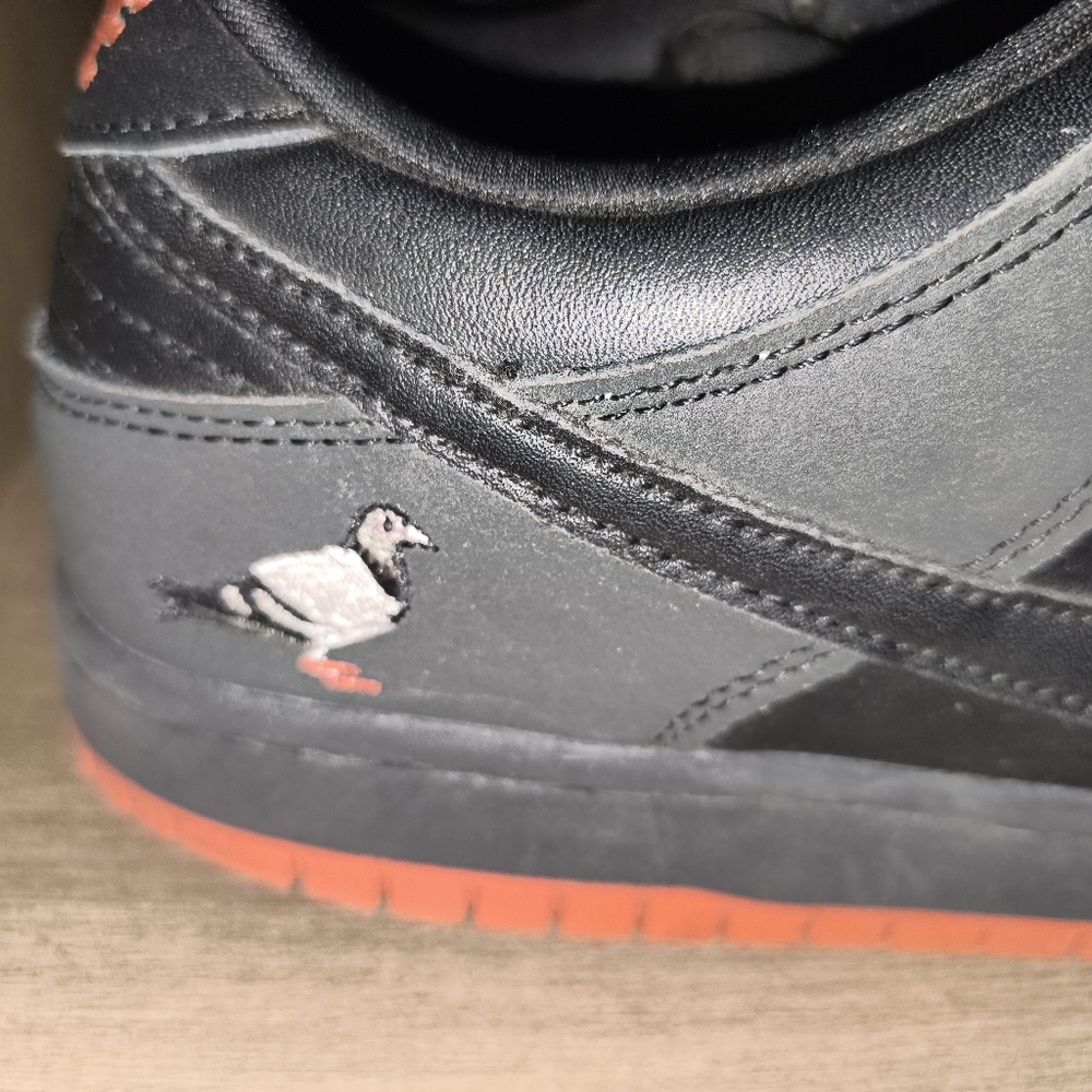 Nike Black Pigeon Dunk